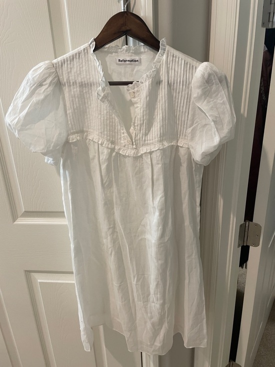 Reformation Dresses & Skirts - Reformation White Ruffled Pintuck Puff Sleeve mini baby doll dress